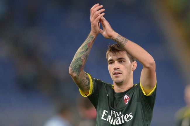 巨胸美女给男人狂摸